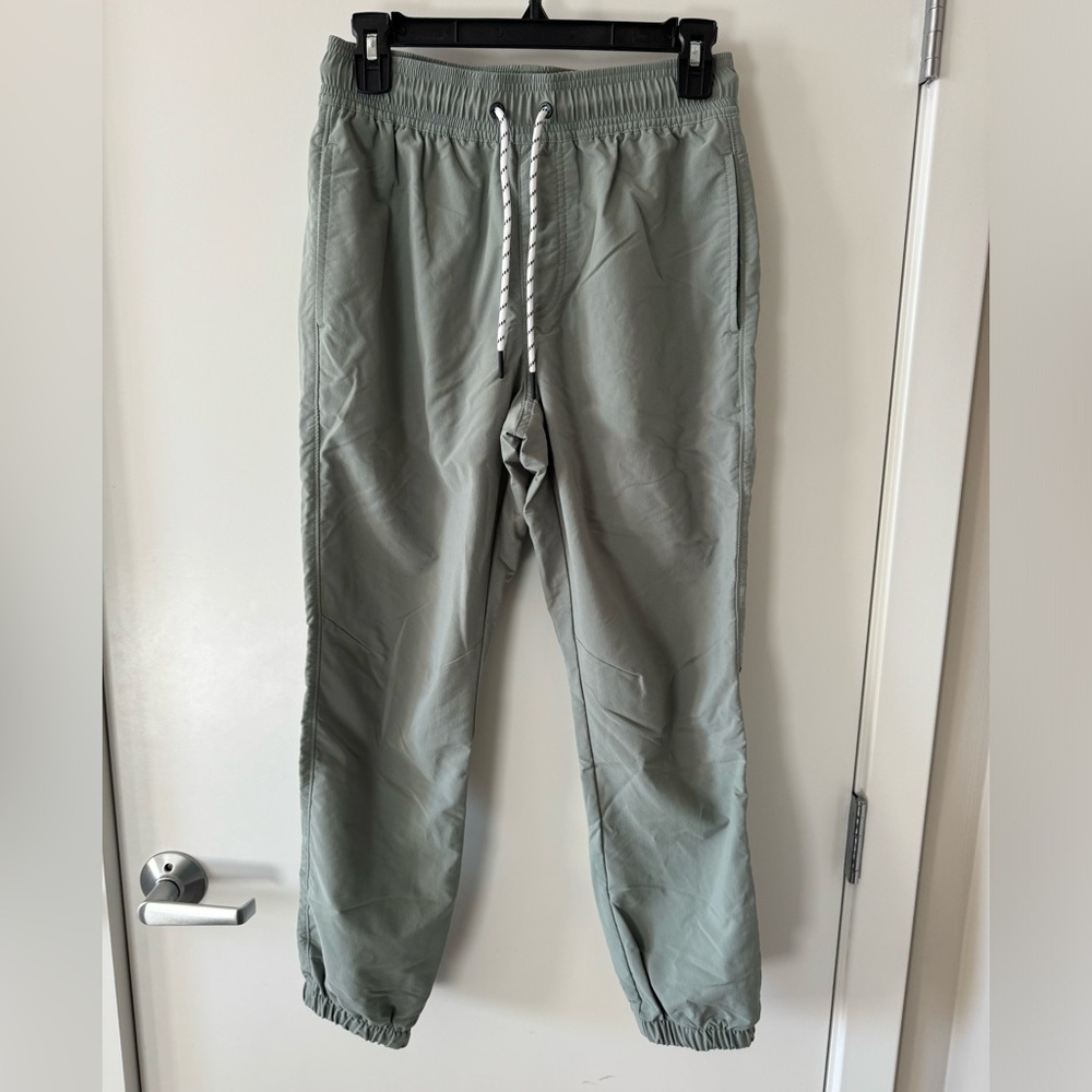 Men’s athleisure joggers
